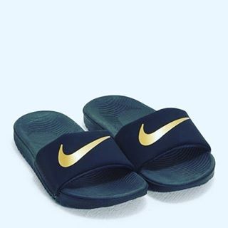 Nike KawaDispo chez @hypeamiensWww.thehypestore.com#nikekawa #nike #Kawa #instagood #follow4follow #followforfollow#hype #hypebeast #hype #instagood #...