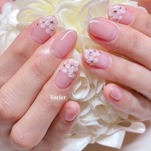 お客様ネイル 大人かわいいデザインが人気 Nailsalonk Varier ヴァリエ 052 263 0038 11 00 00 火曜定休 ネイル ネイルサロン ネイルアート ベトロ ベラフォーマ Nycogel ニコジェル 名古屋ネイル ネイルデザイン 大人女子 シンプルネイル