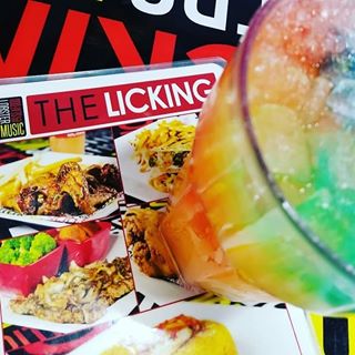 ????????The Licking #createurplate #FINGALICKING????????#miami#foodie#instagood#friedlobster#miamifood#springbreak #jazzinthegardens2018???????? #pull...
