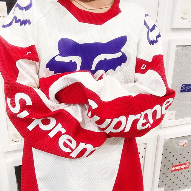Supremenewyork Supreme シュプリーム シュプリーム女子 ストリートファッション ストリート系女子 ファッション 本物 夏 サマー Tシャツ ウエストバッグ 原宿 裏原 フォロー フォローミー Foxracingmotojerseytop Snapwidget