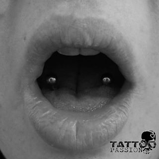Venom by @myleespike ???? Tattoo Passion Shop???? Décorateurs de peaux à Thonon depuis 2005 : 12 ans d'expérience, ça fait toute la difference ;-)????...