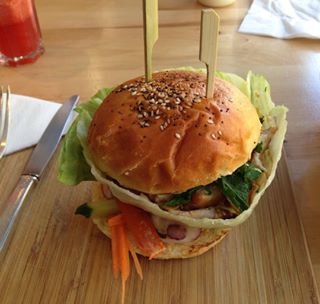 #bordeaux #bordeauxmaville #restaurant #epiceriebordelaise #yummy #burger #sandwich #banhmi #streetfood #vietnam #asian #asianfood #bread #instagood #...
