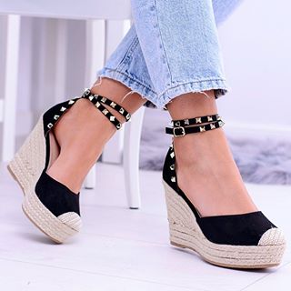 Sandałki Aude???????? teraz z kodem: WEEKEND rabat -18% ‼️️️ www.butosklep.pl #butosklep_pl #shoponline #nowosci #buty #polishgirl #polishwoman #bests...