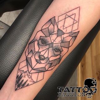 Tattoo by @tony.b.tattoo ???????? Tattoo Passion Shop???? Décorateurs de peaux à Thonon depuis 2005 : 13 ans d'expérience, ça fait toute la difference...