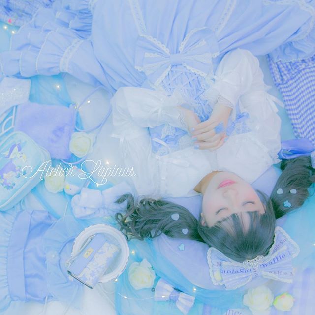 とびきりの服をきて お気に入りの小物をたくさん持ち込んで あなただけのお城を作りましょう Atelier Lapinus Dreaming Girl 眠り姫 水色 ブルー 撮影 撮影モデル募集 撮影小物 ゆめかわ ゆめかわいい Snapwidget