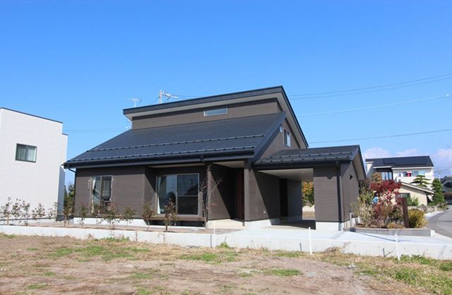 長野県佐久市 岩村田８号棟モデルハウス パパまるハウス パパまる ヒノキヤグループ 高気密高断熱住宅 新築一戸建て ローコスト住宅 Z空調 ガレージのある家 ウッドデッキ アイランドキッチン 吹抜けリビング 開放感いっぱいの家 長野 佐久