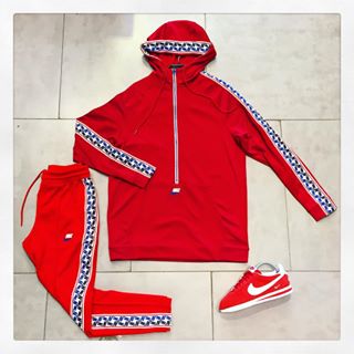 Ensemble Nike ️????Dispo dans ta boutique Hype????9 place René Goblet, Amiens????#hype #amiens #insta #instagram #instagood #follow #followme #goodday...
