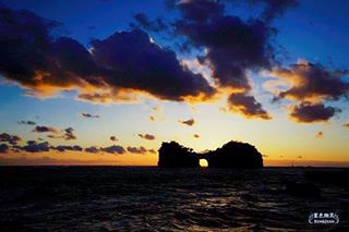 南紀白濱海岸▋和歌山自駕遊▋享海景、泡湯趣，日本最古老的崎の湯 !#南紀白浜三勝景~#三段壁 #千疊敷 #円月島????https://goo.gl/sBq7ky白濱町是面臨太平洋紀伊半...