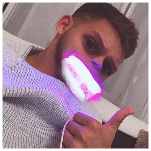 Danke Fur Dein Super Foto Und Dein Liebes Feedback Wir Wunschen Dir Viel Spass Mit Deinem Weissen Hollywood Smile Bequem Zahne Bleichen Wie Alenko Jetzt Nur 169 80 Statt 329 80 Jetzt Bestellen Www Smilepen Ch