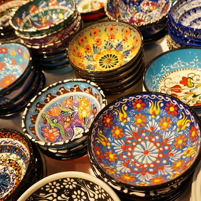 本日まで 横浜高島屋で一週間限定shopがオープン セヴィンチエイト ハンドメイド ハンドクラフト グラス テキスタイル 織物 デザイン カラフル ギフト プレゼント ガラスウェア 家具 ジュエリー アクセサリー ランプ 美術 日本 デコレーション