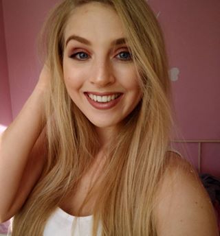 ???????????? #nofilter #selfie #smile #makeuplooks #makeup #makeuplover #blackandwhite #cosmetics #beauty #blogger #happy #blondegirl #longhairdontcar...