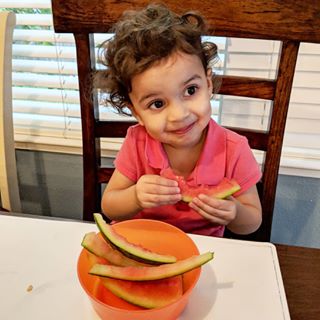 I think someone likes watermelon! ????????????...#mkbkids #kidsofinstagram #instagood #instakids #yum #yummy #lecker #nomnom #watermelon #spring #spri...